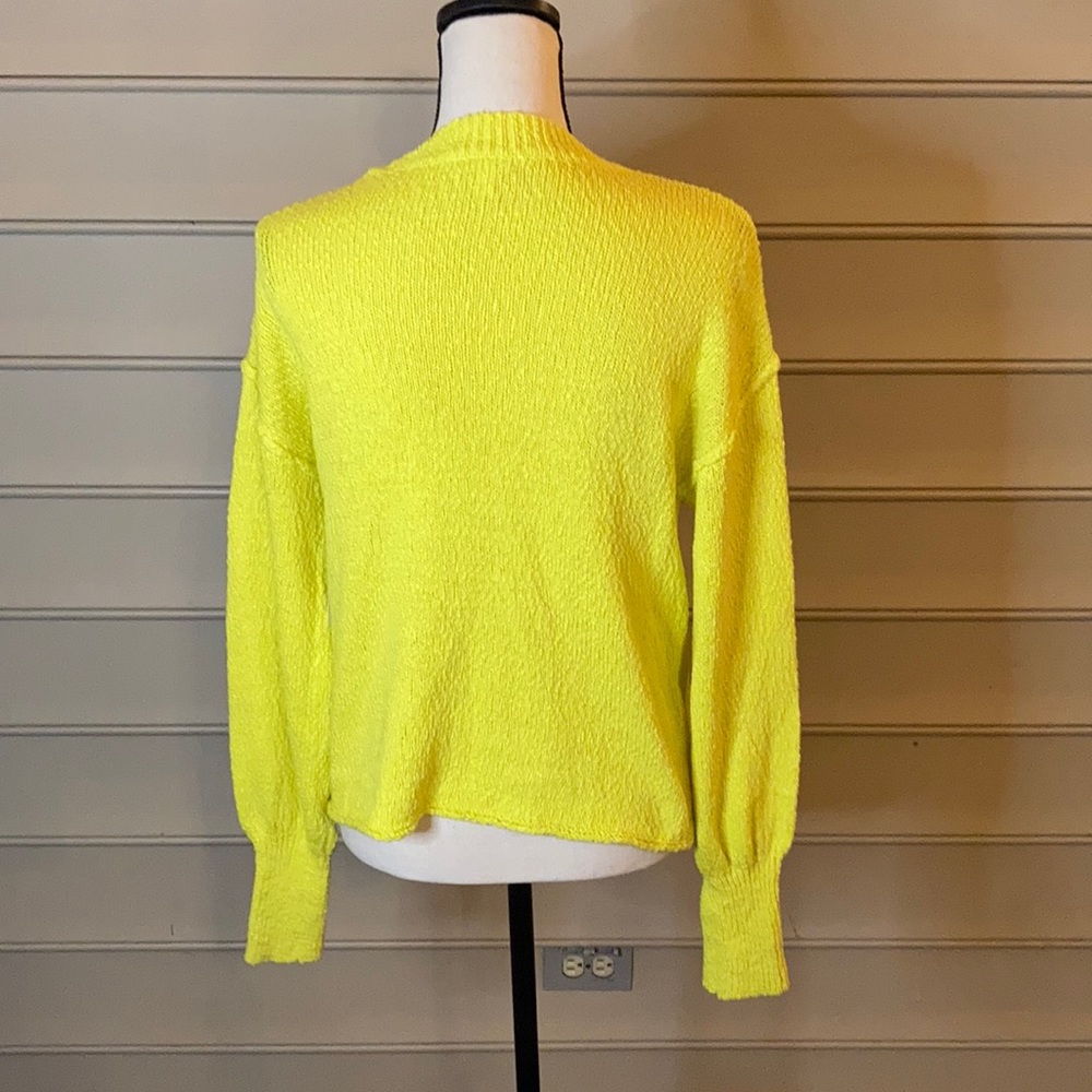 NWT Abound Neon Yellow Sweater Crew - Picture 4 of 6